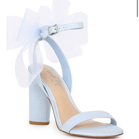 Gianni Bini Heels - Picture 4 of 7